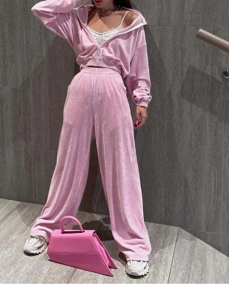 Polished Trousers with an Effortless Classic Look