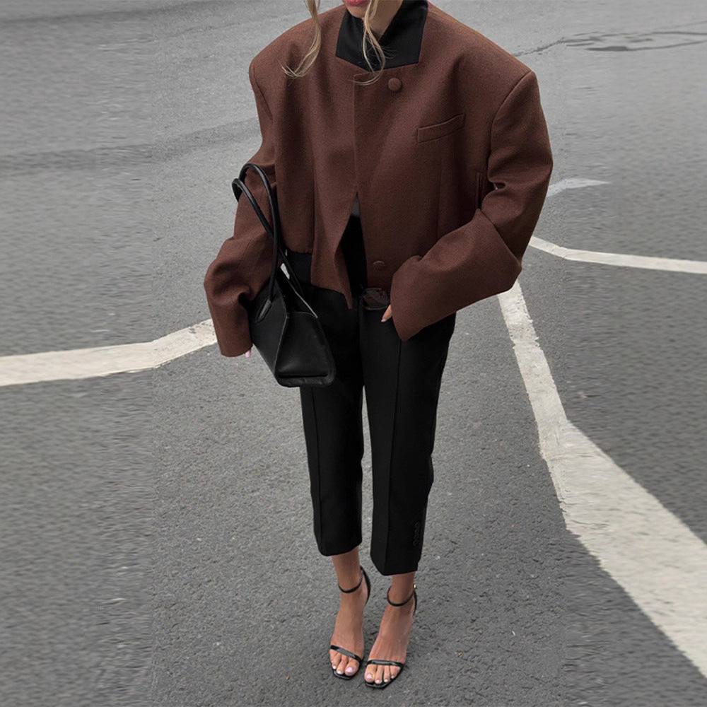 Elegantly Styled Jacket for Everyday Wear