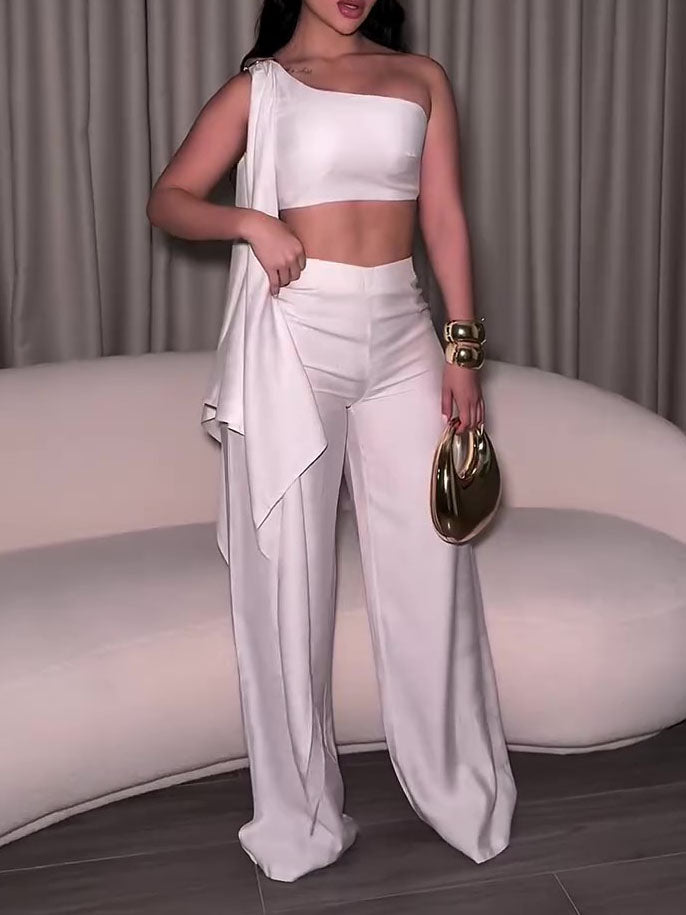 A Vintage Style Pants with Delicate Timeless Details