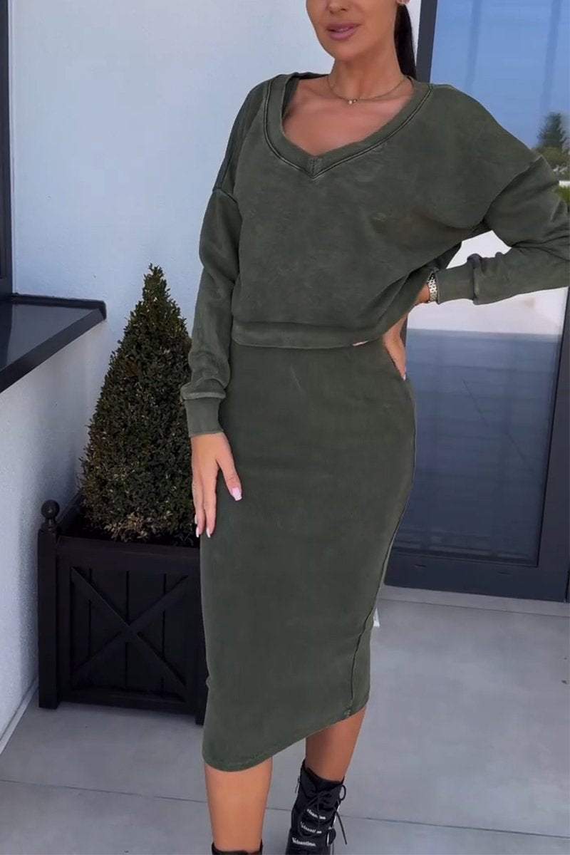 Sophisticated Dress with a Clean Classic Look