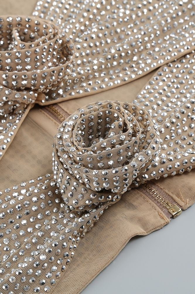 Effortlessly Elegant Garment with a Timeless Design