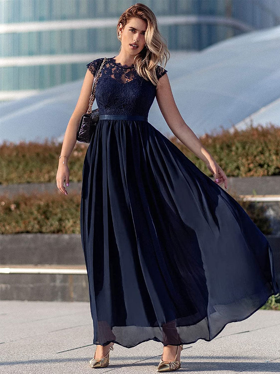 Sophisticated Dress with a Clean Classic Look