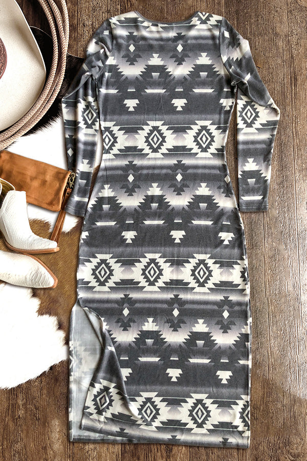 Classic Vintage Dress with a Flattering Fit