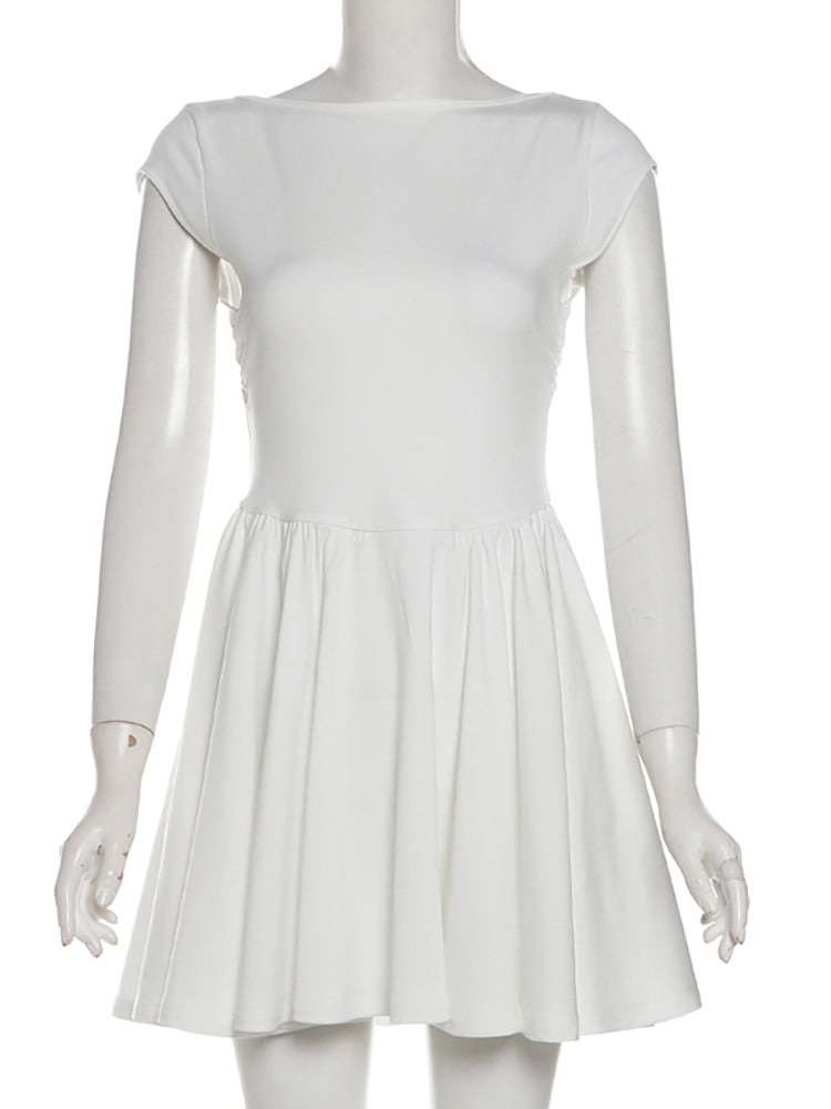 Beautifully Finished Dress in a Timeless Design