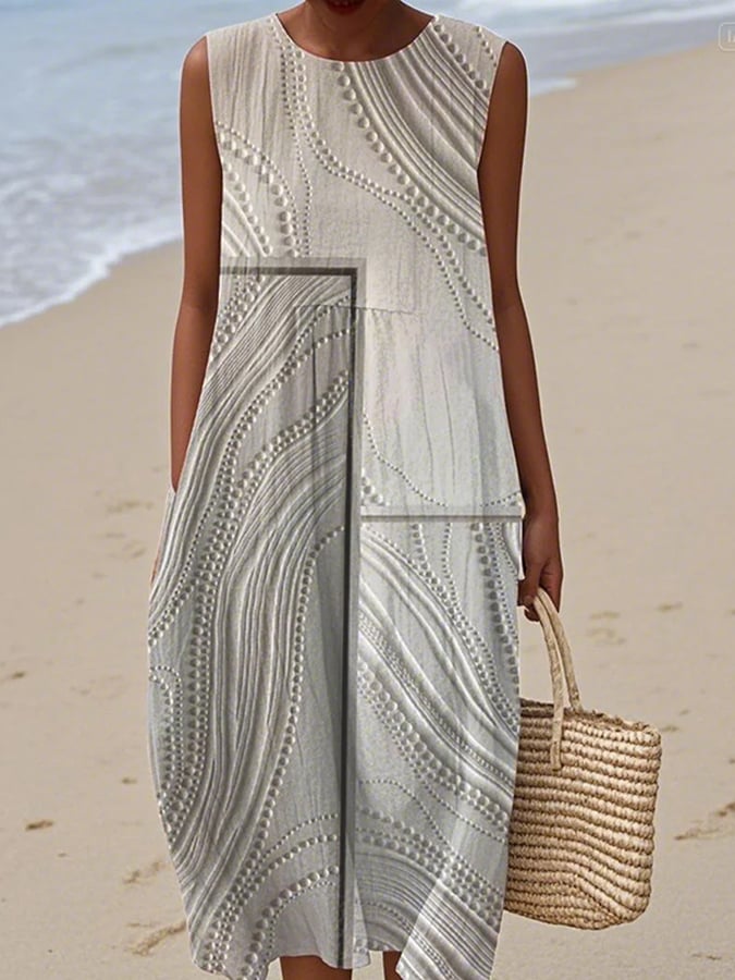 Beautifully Finished Dress in a Timeless Design
