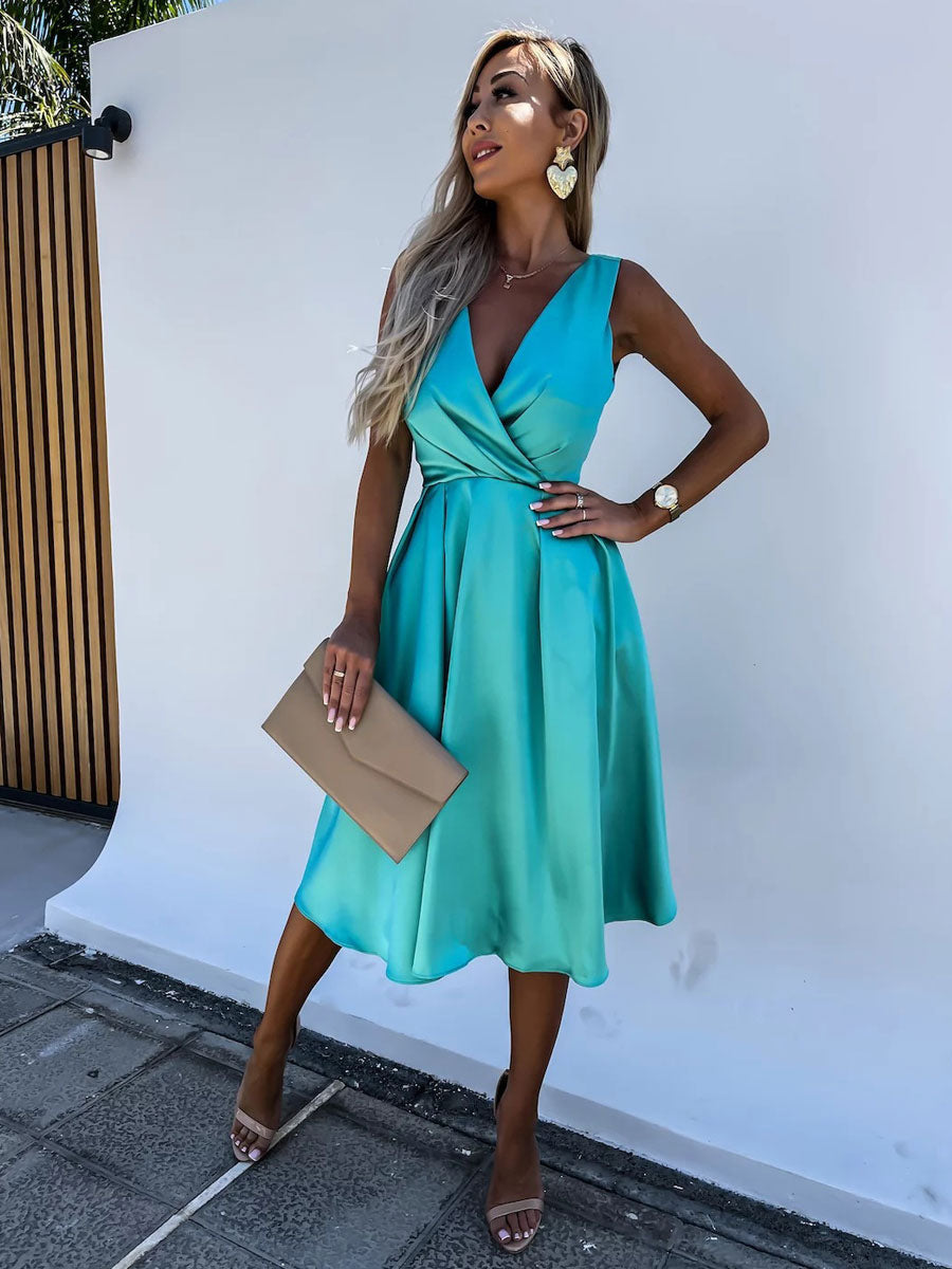 Gracefully Styled Dress for Any Occasion