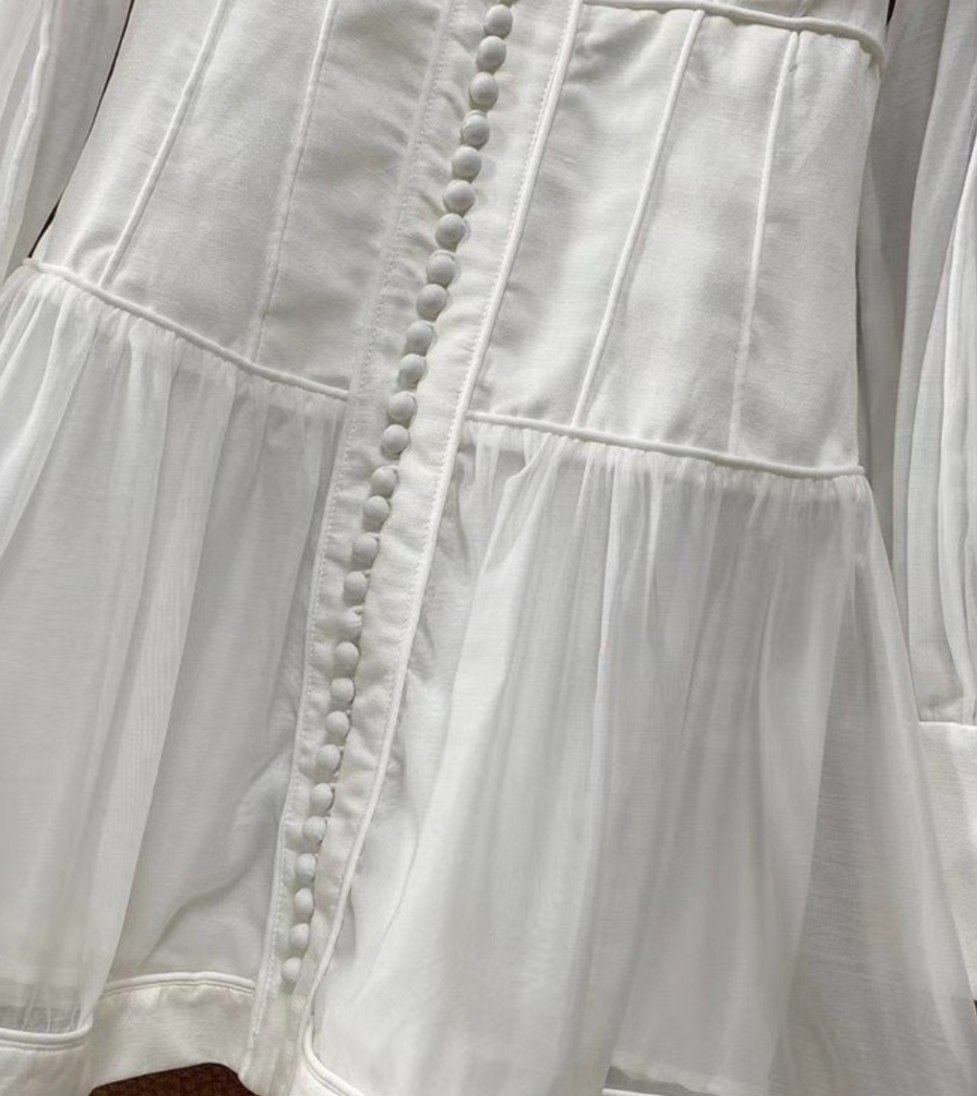 Beautifully Crafted Dress in a Classic Style