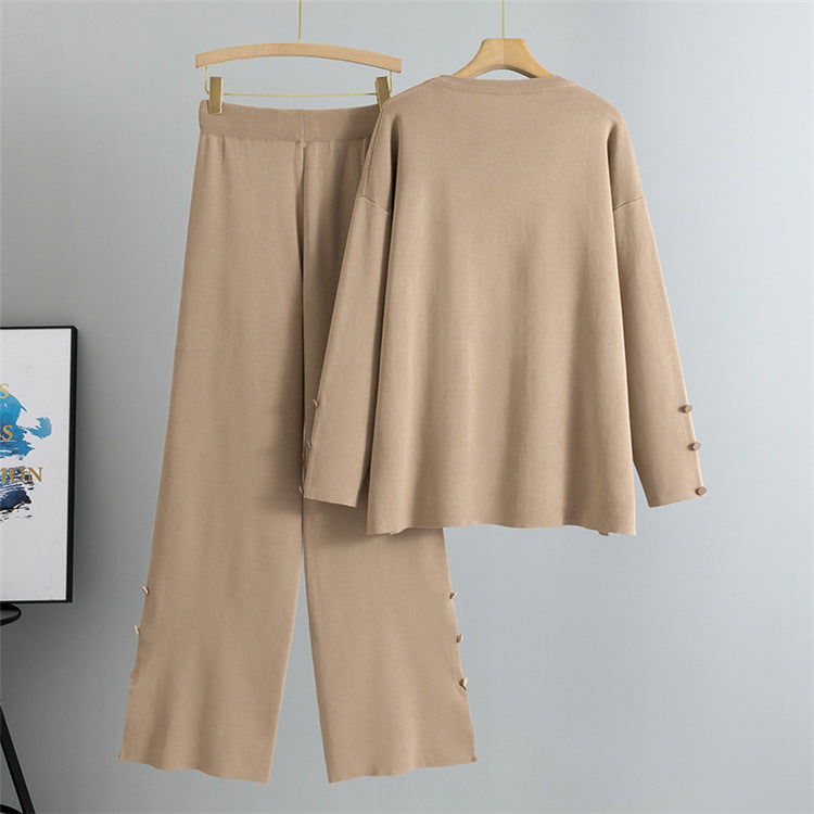 Gracefully Styled Sweater for Any Occasion