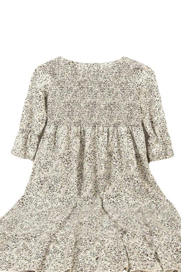 Effortlessly Elegant Dress with a Timeless Design