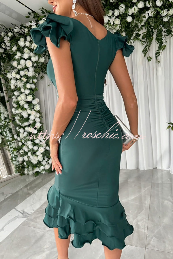 Beautifully Crafted Dress in a Classic Style