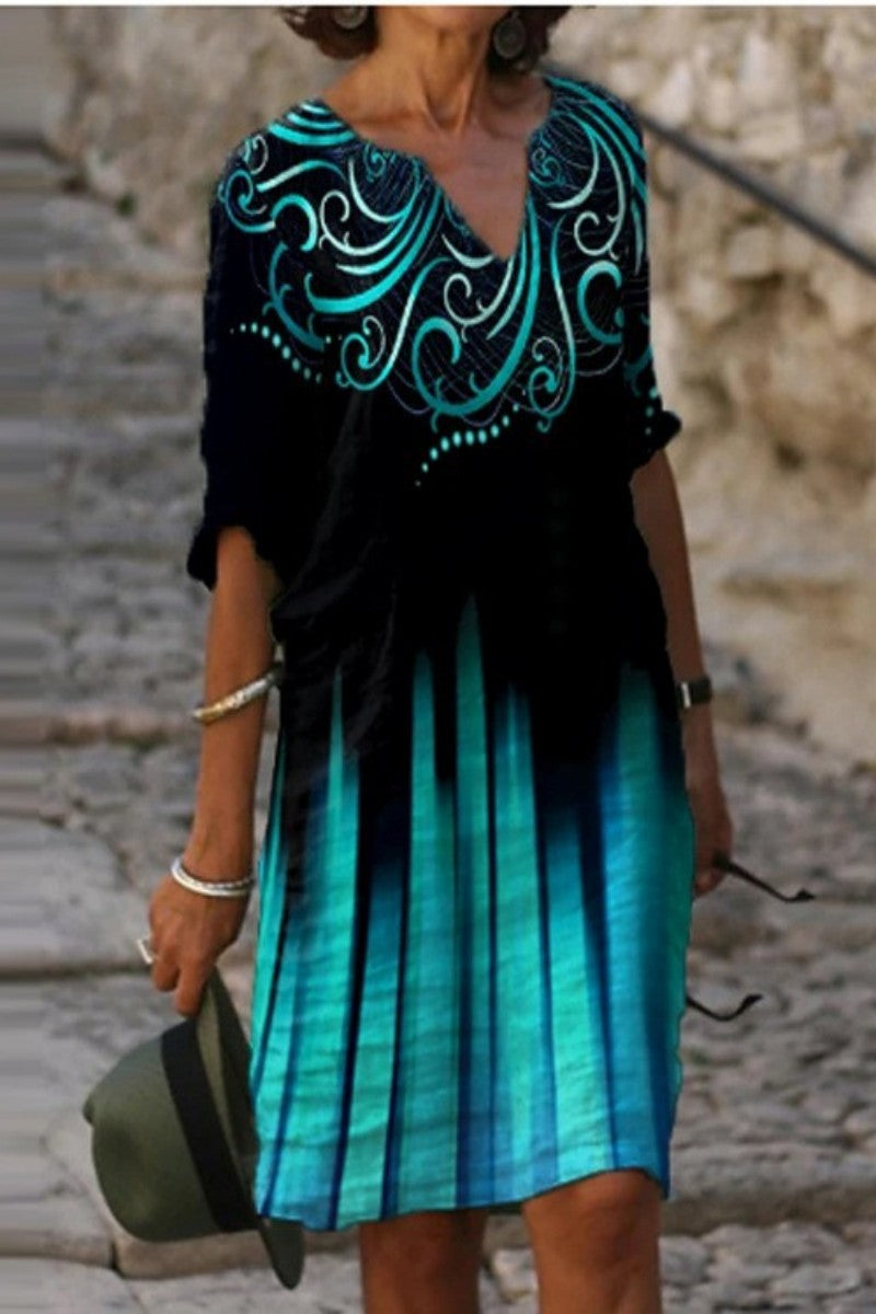 Beautifully Finished Dress in a Timeless Design