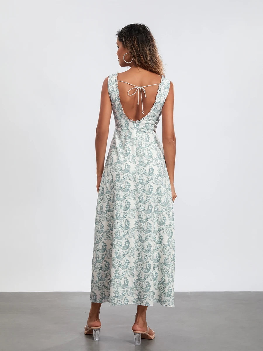 Sophisticated Dress with a Clean Classic Look