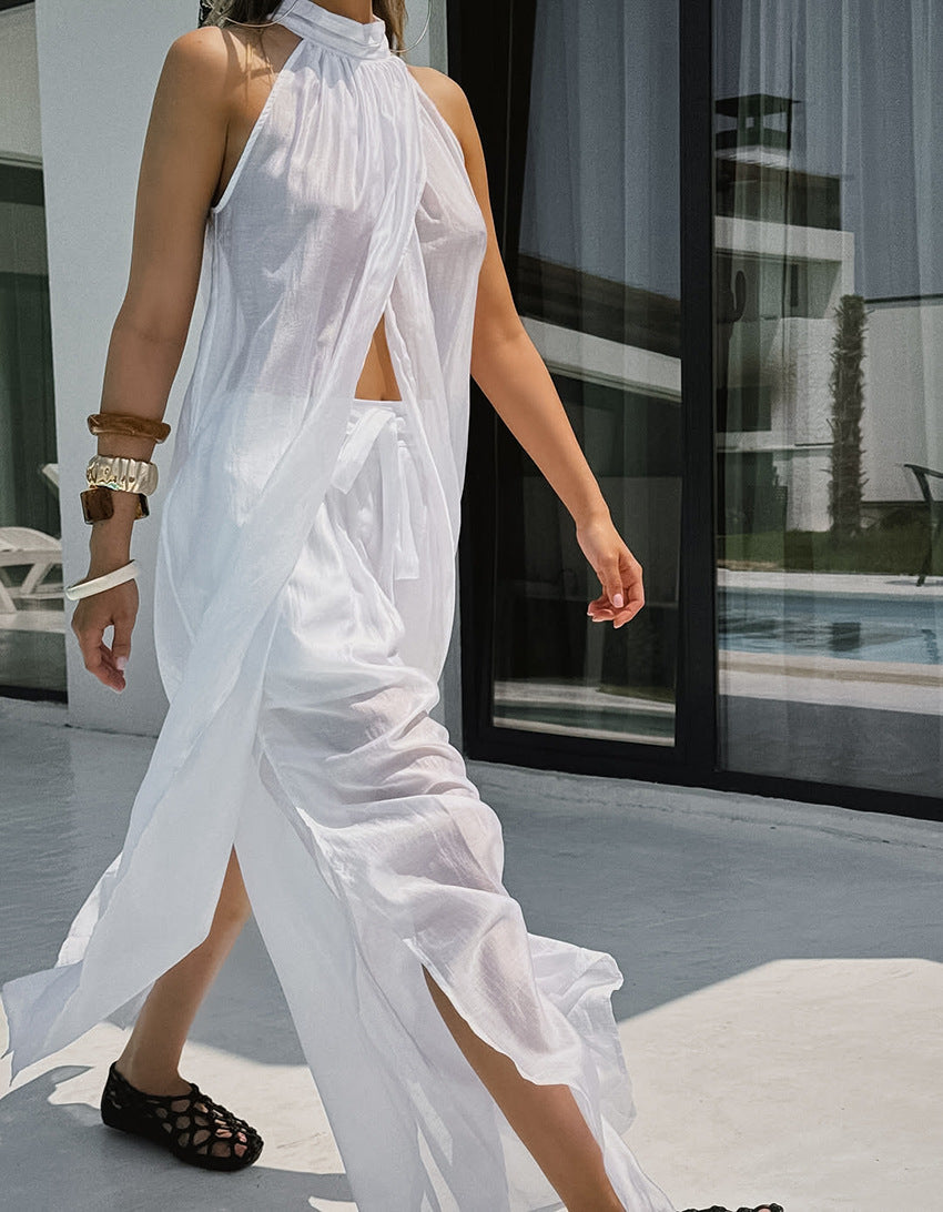 A Vintage Style Trousers with Delicate Timeless Details