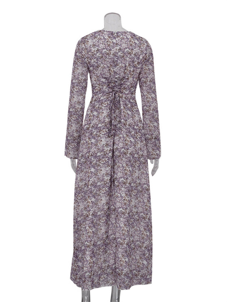 A Vintage Style Dress with Delicate Timeless Details