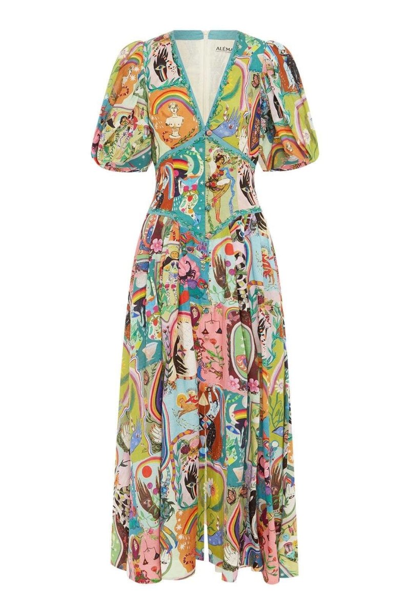 Classic Vintage Dress with a Flattering Fit