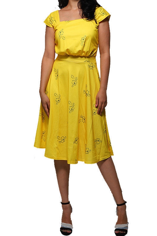 Classic Vintage Dress with a Flattering Fit