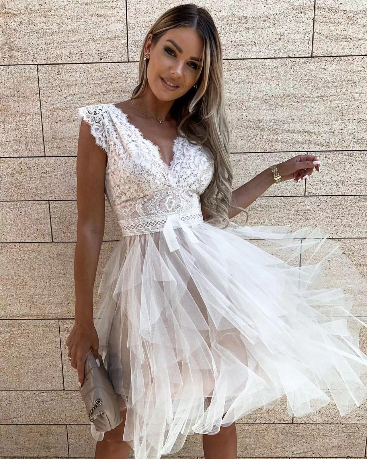 Sophisticated Dress with a Clean Classic Look