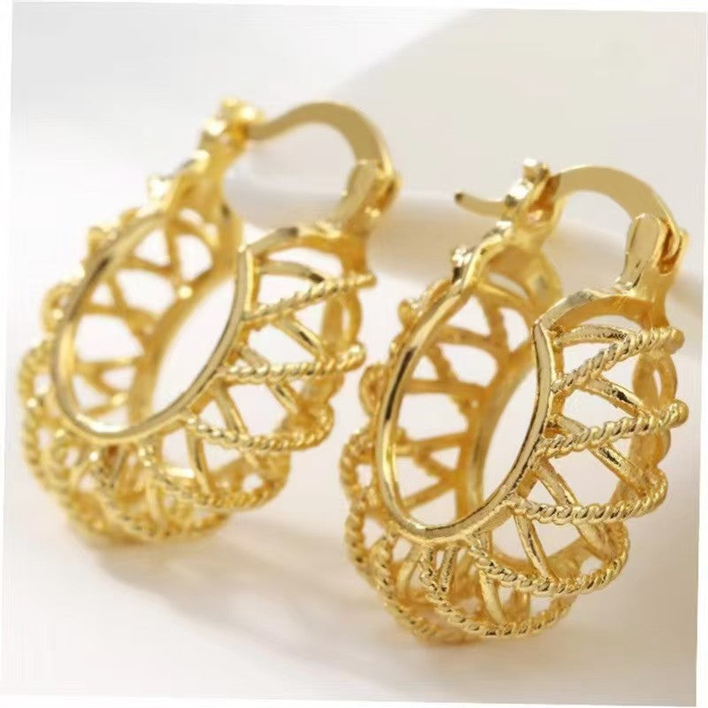 Classic Earring with Timeless Appeal