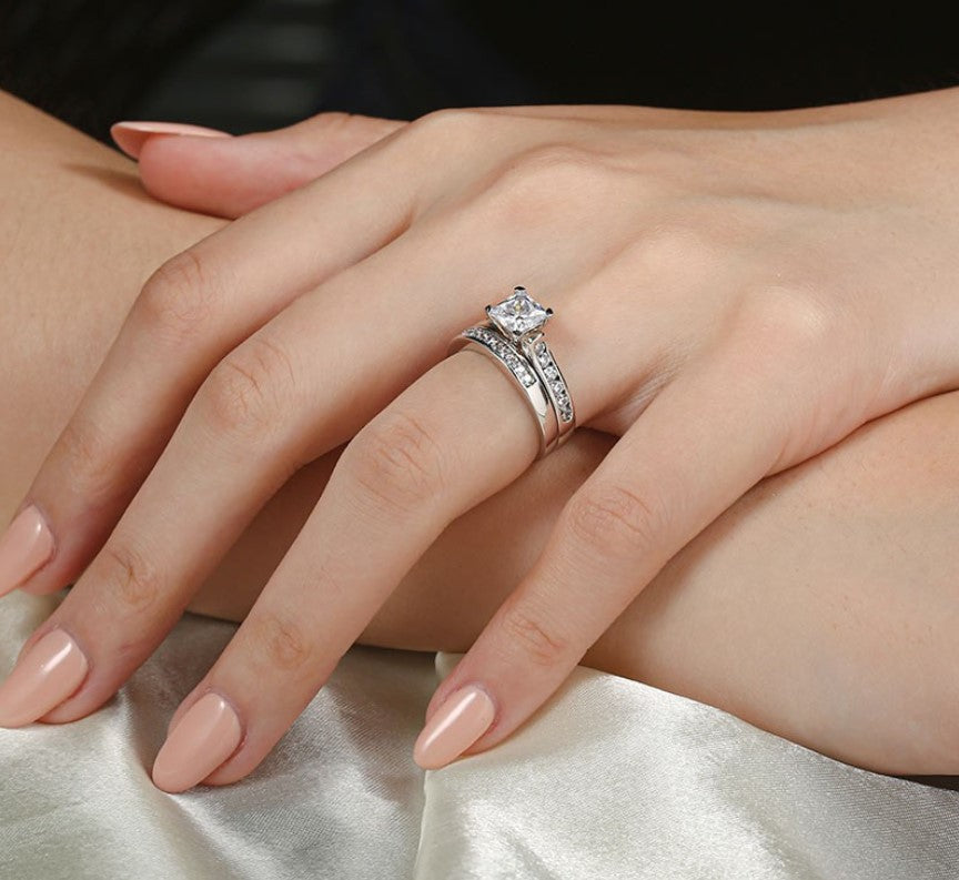 Classic Set with Timeless Appeal