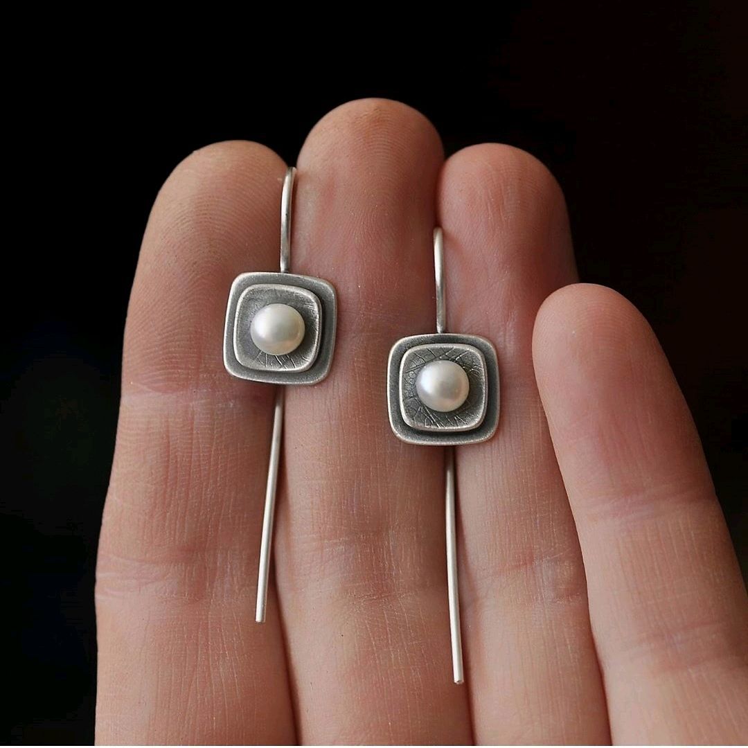 Stunning Pearl Earring for Daily Wear