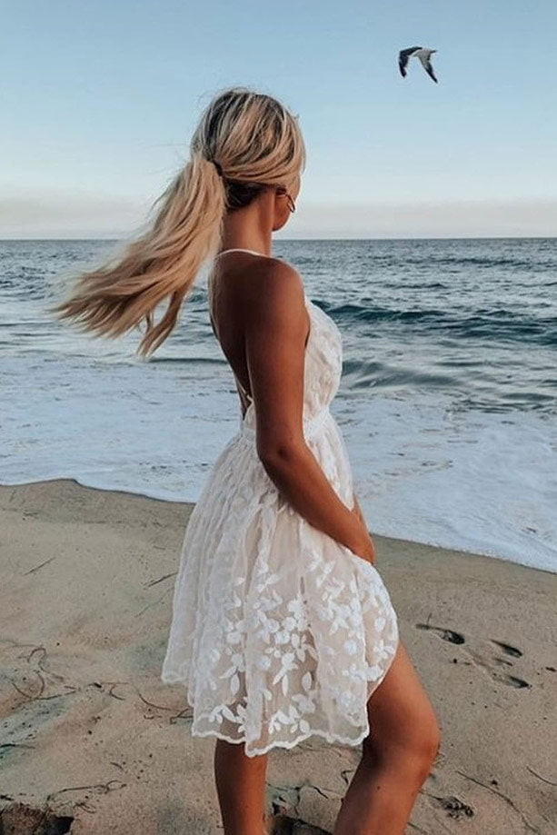 Beautifully Finished Dress in a Timeless Design
