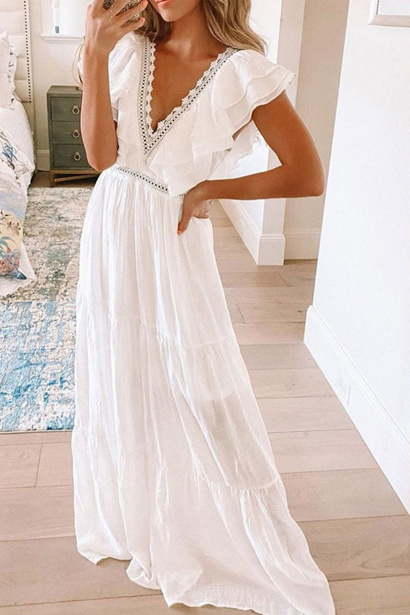 Beautifully Finished Dress in a Timeless Design