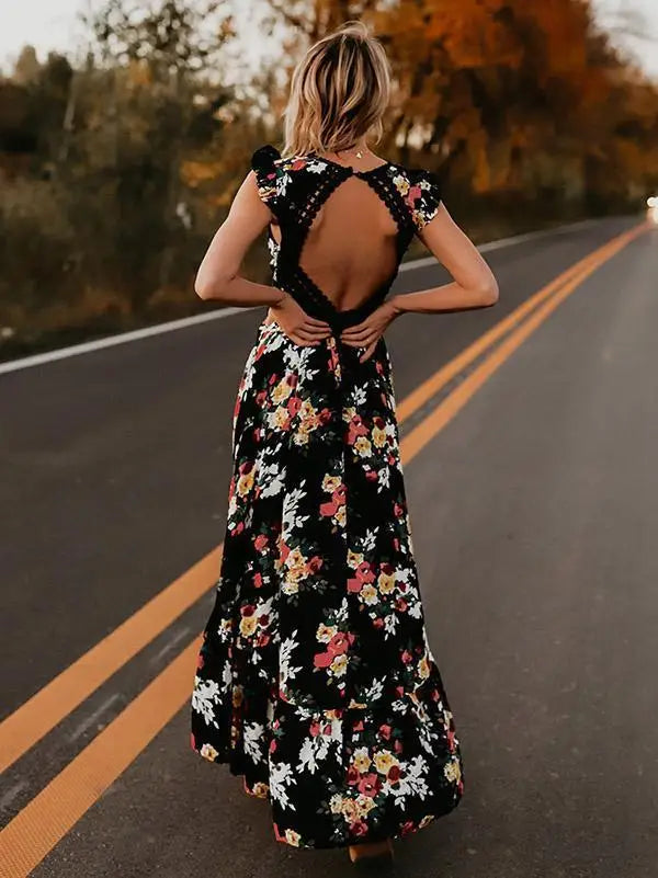 Beautifully Finished Dress in a Timeless Design