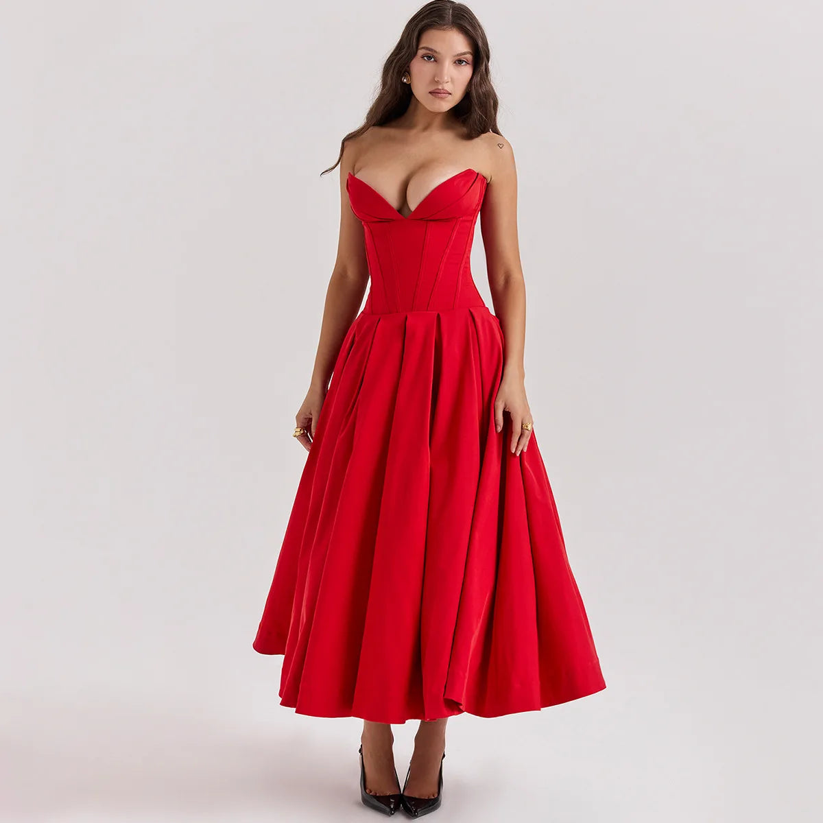 Beautifully Crafted Dress in a Classic Style