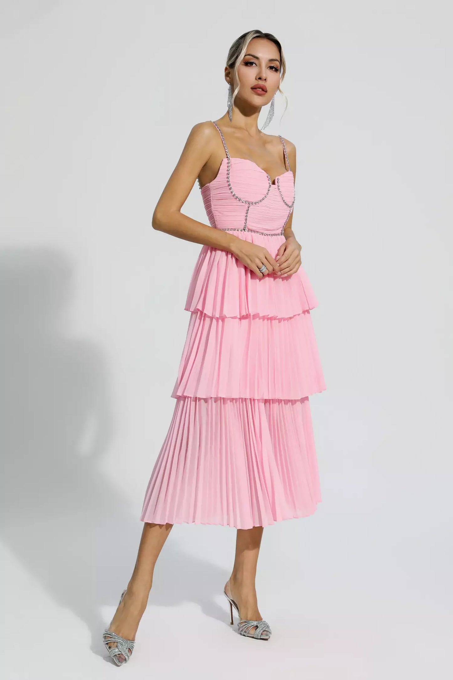 Gracefully Styled Dress for Any Occasion