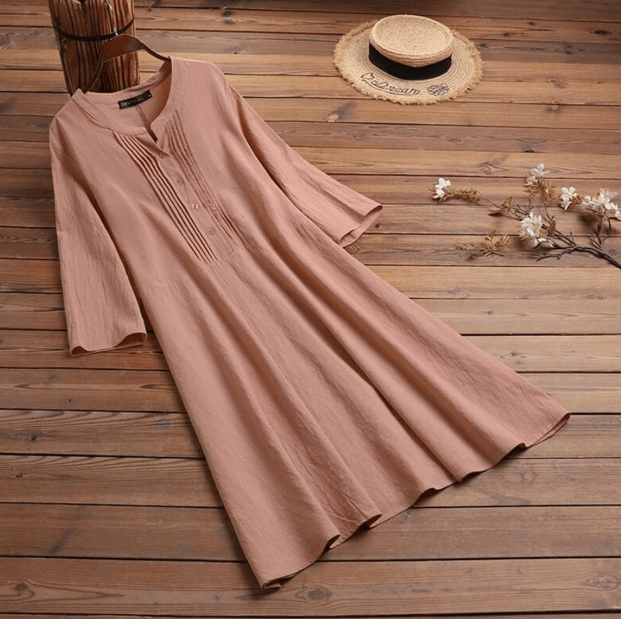 Classic Vintage Dress with a Flattering Fit