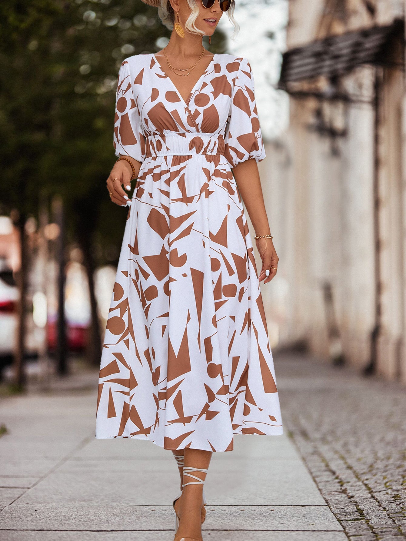Gracefully Styled Dress for Any Occasion