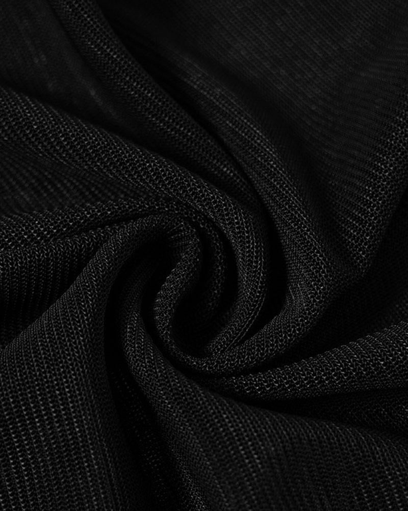 Well Tailored Pants with a Graceful Silhouette