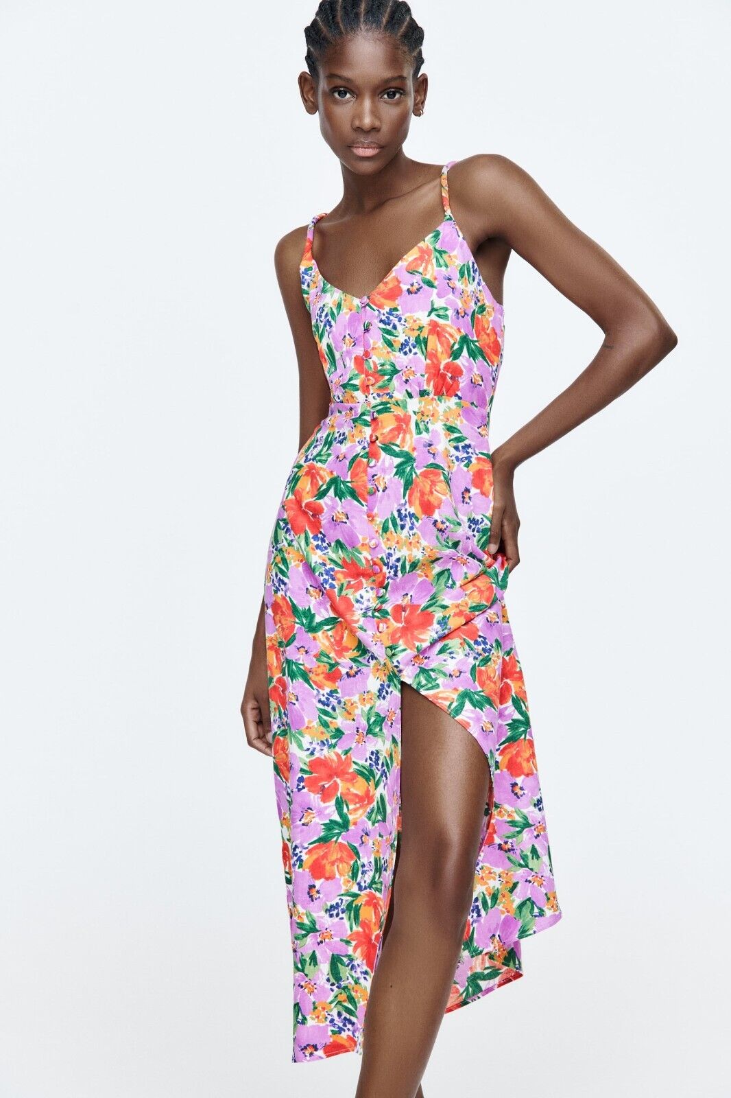 Beautifully Crafted Dress in a Classic Style