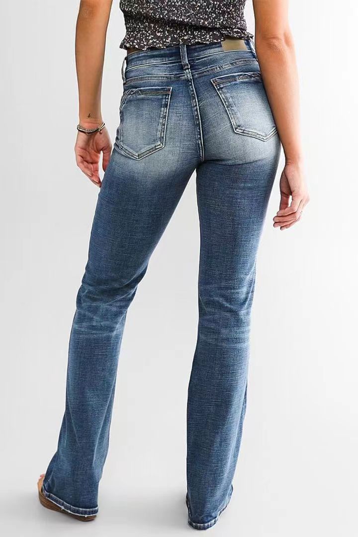 Sophisticated Pants with a Clean Classic Look