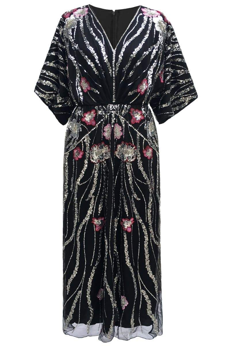 Effortlessly Elegant Dress with a Timeless Design
