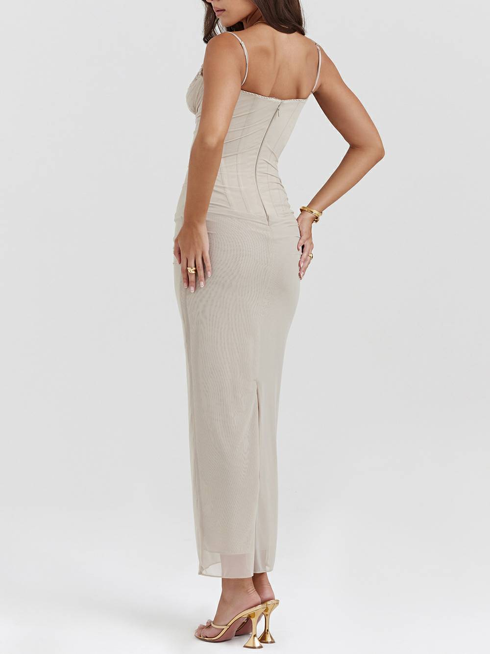 Beautifully Crafted Dress in a Classic Style