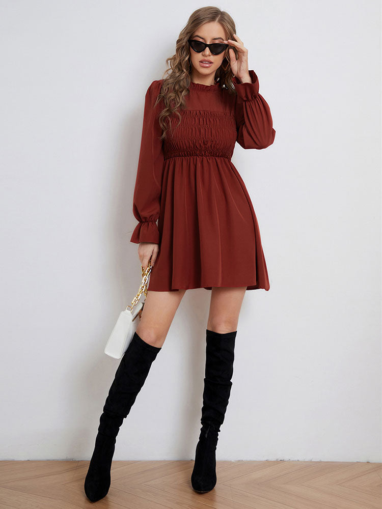 Well Tailored Dress with a Graceful Silhouette