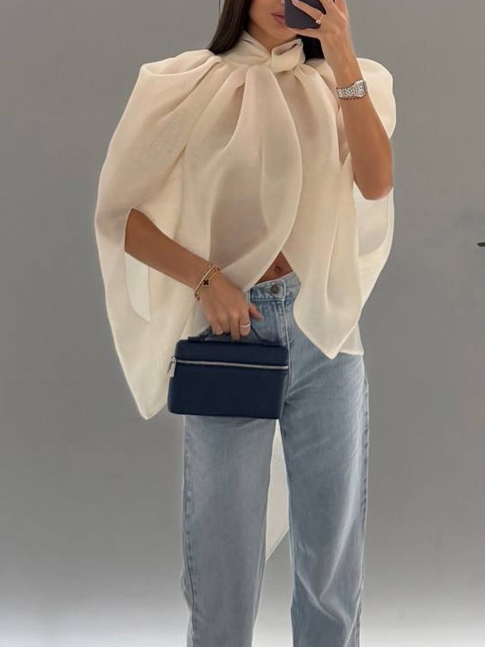 Beautifully Crafted Blouse in a Classic Style
