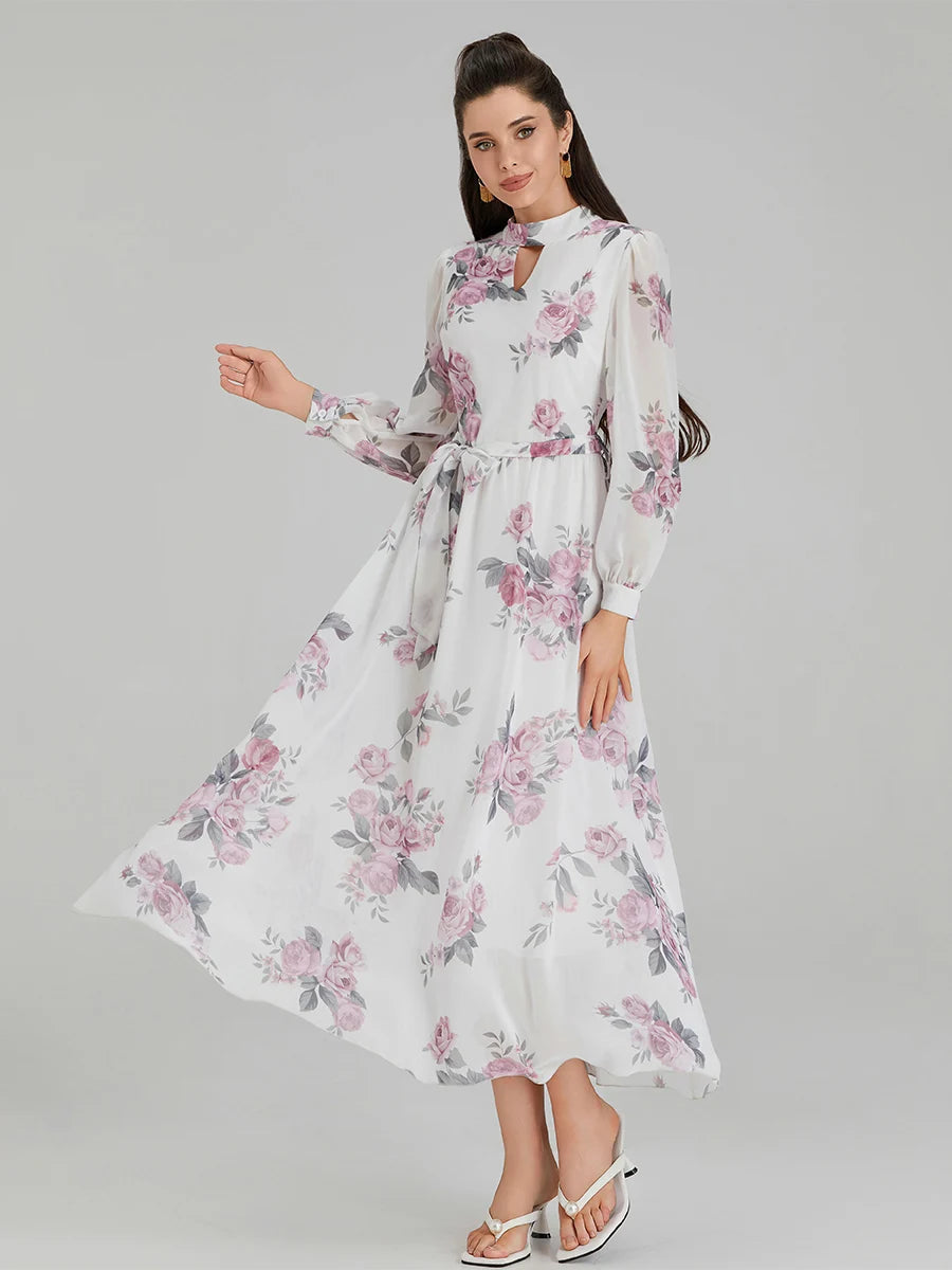 Beautifully Finished Dress in a Timeless Design