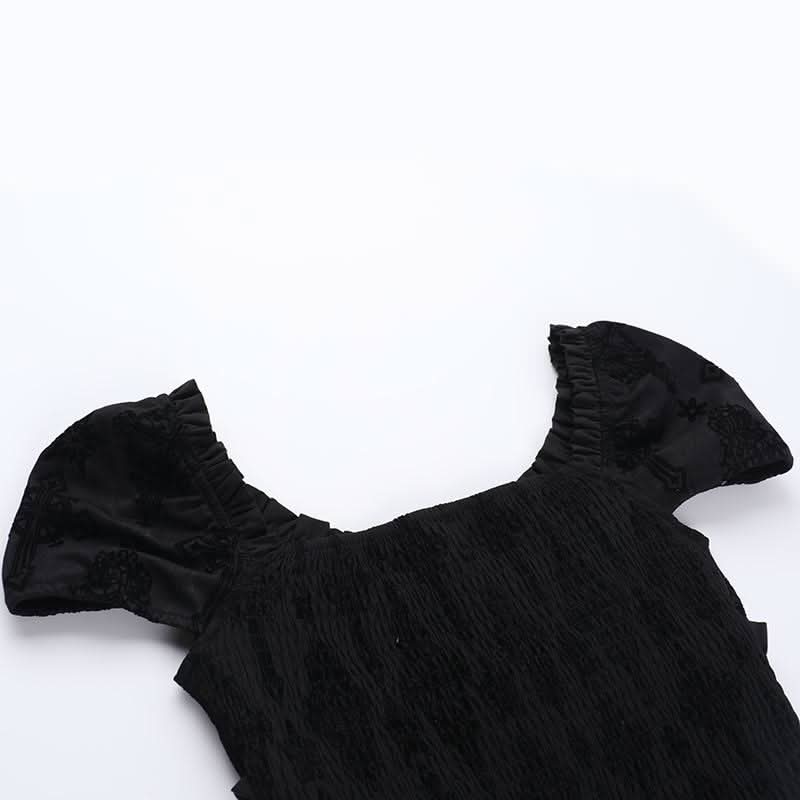 Effortlessly Elegant Dress with a Timeless Design