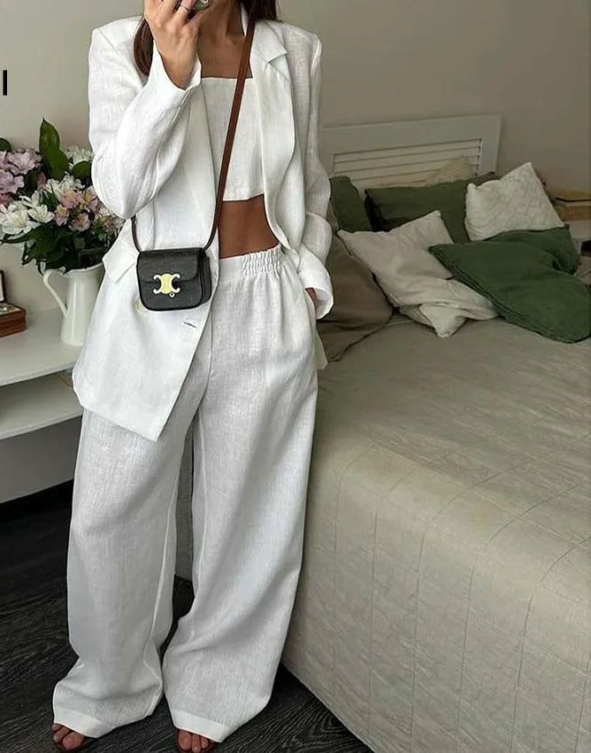Sophisticated Pants with a Clean Classic Look