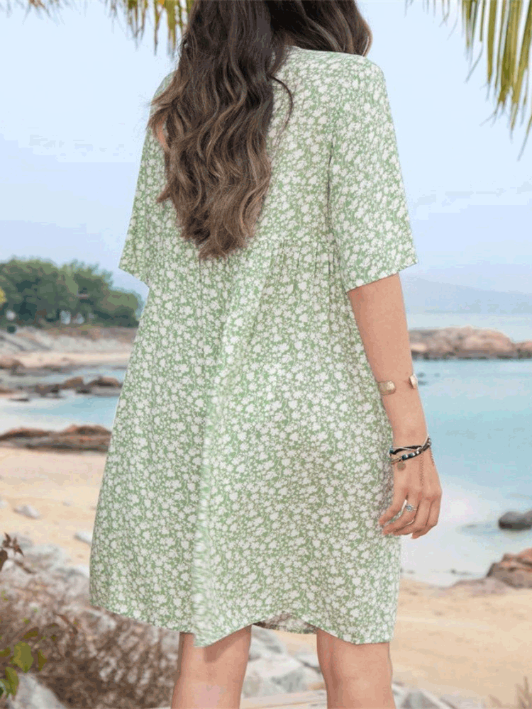 Sophisticated Dress with a Clean Classic Look