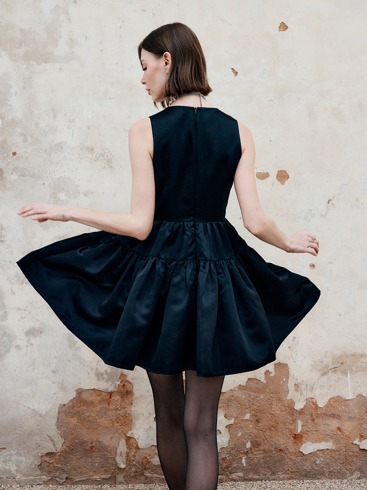 Classic Vintage & Enduringly Stylish Dress