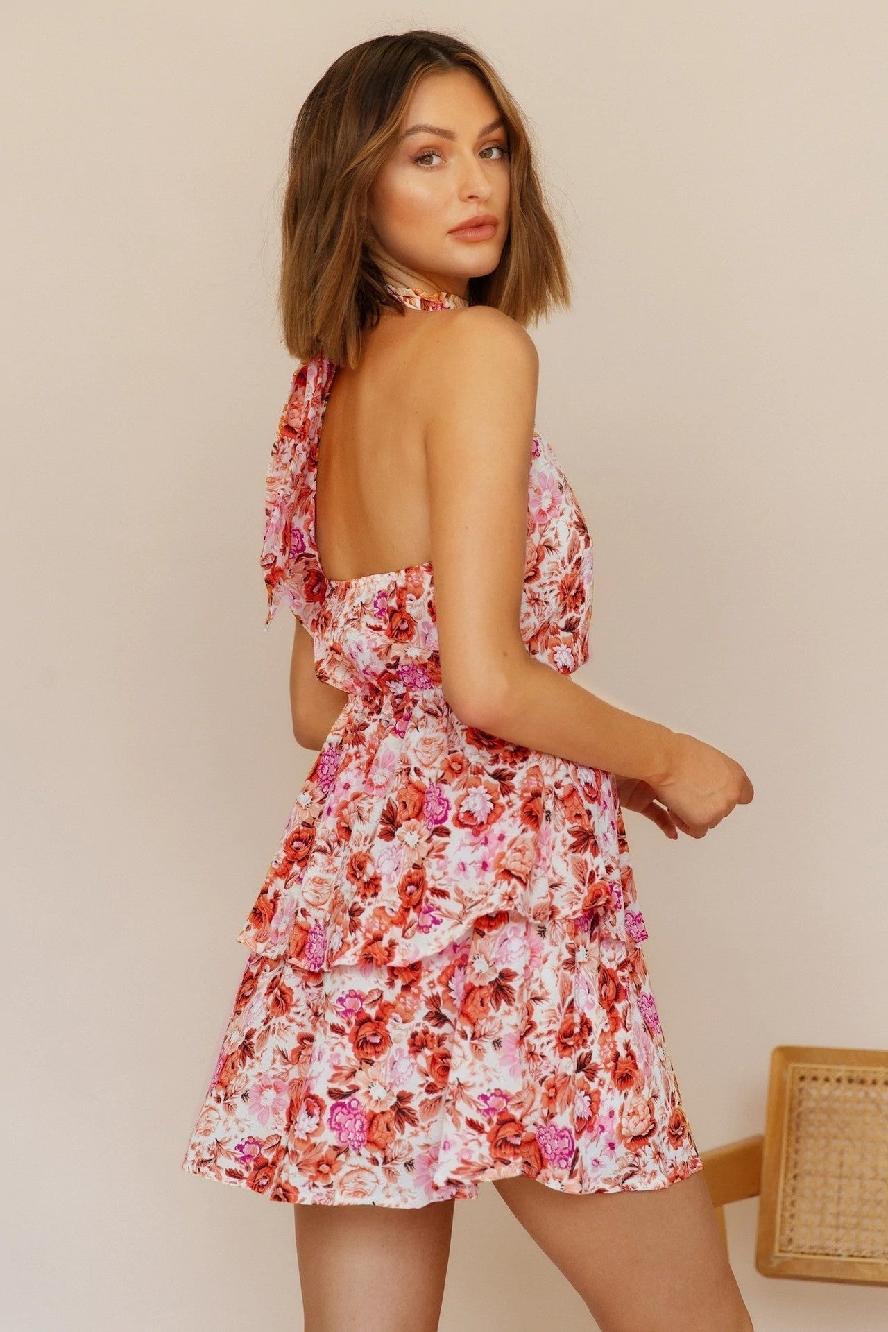 Well Tailored Dress with a Graceful Silhouette