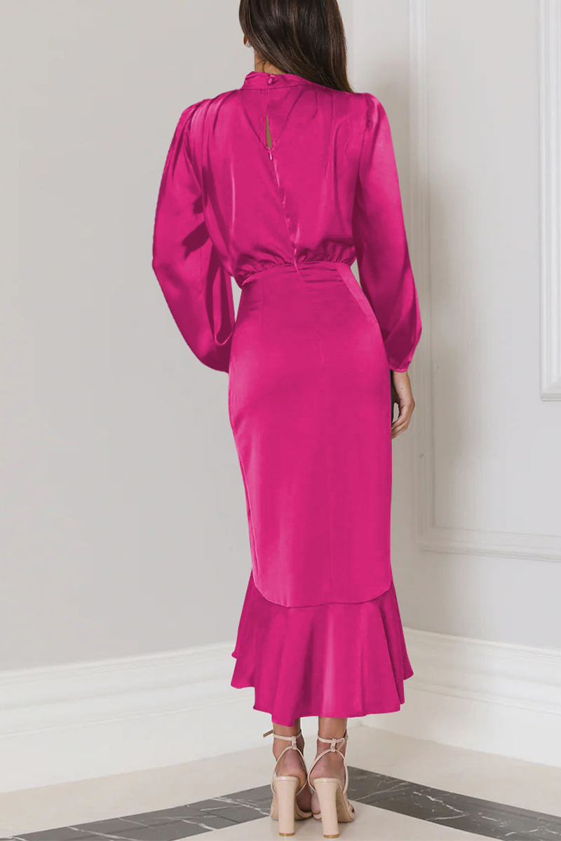 Beautifully Finished Dress in a Timeless Design