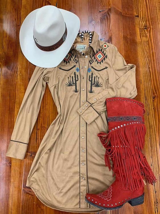 Classic Vintage Dress with a Flattering Fit
