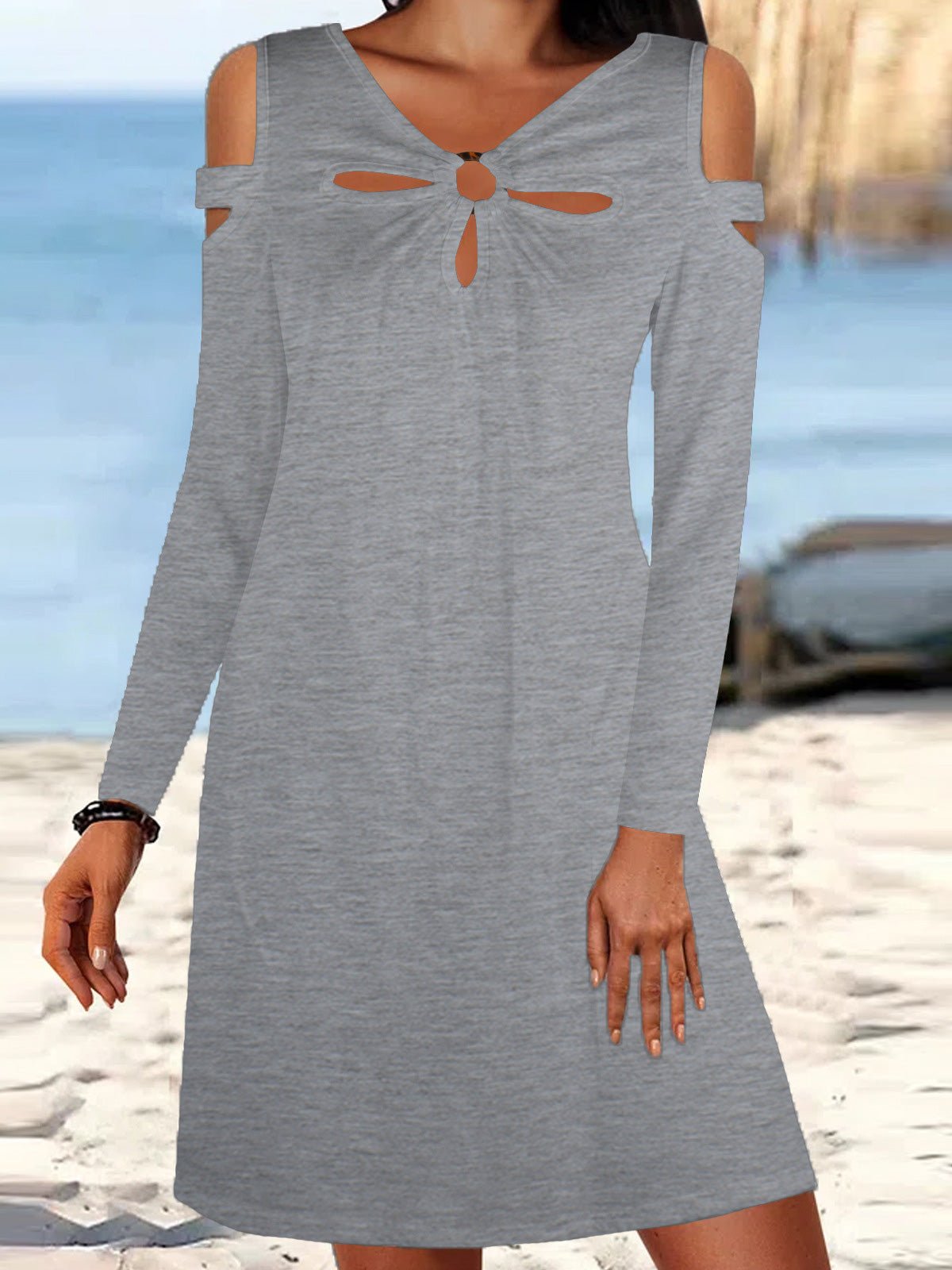 Well Tailored Dress with a Graceful Silhouette