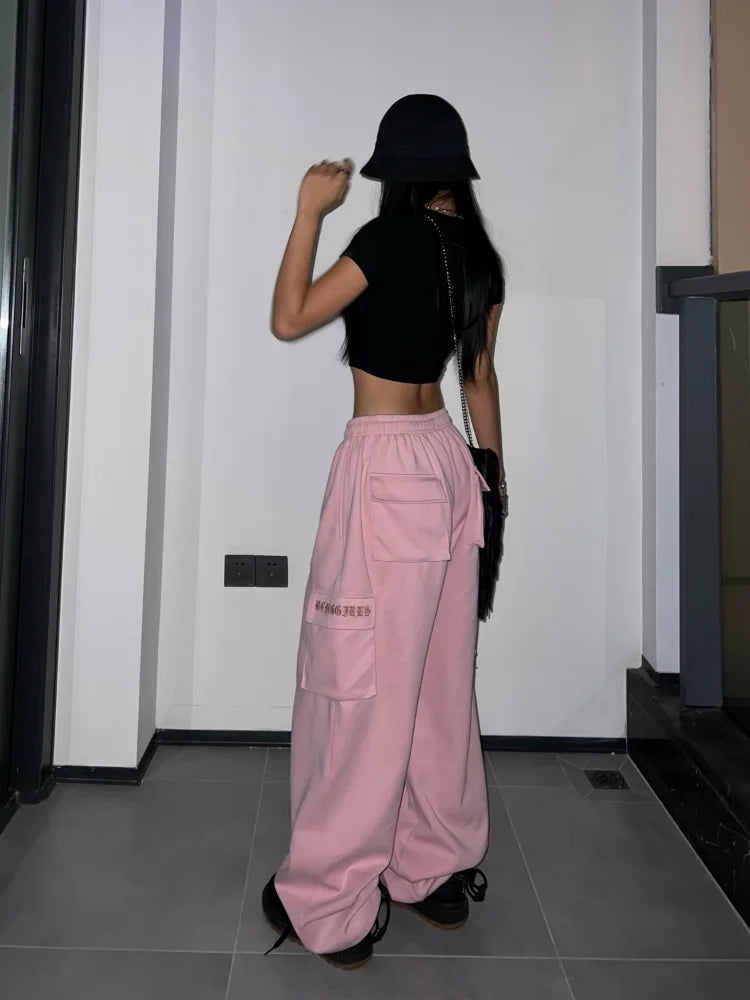 Well Tailored Pants with a Graceful Silhouette