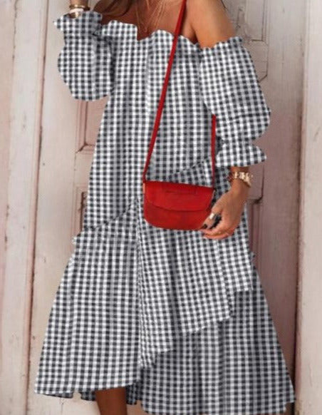 Classic Vintage Dress with a Flattering Fit