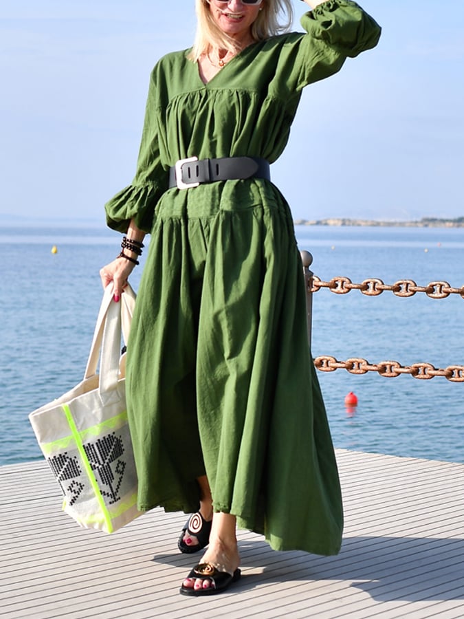 Sophisticated Dress with a Clean Classic Look